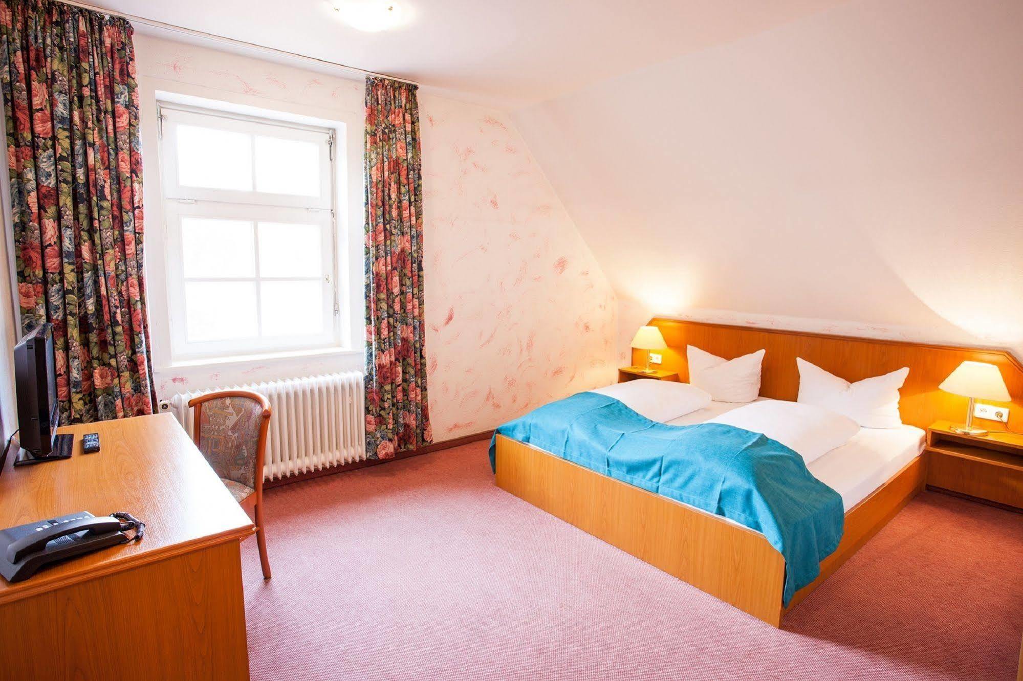 Hotel Alter Wolf Wolfsburg Luaran gambar